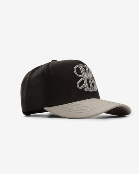 BLACK EYE CAP