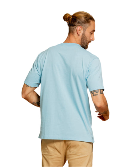 Camiseta Basic Regular Azul Claro