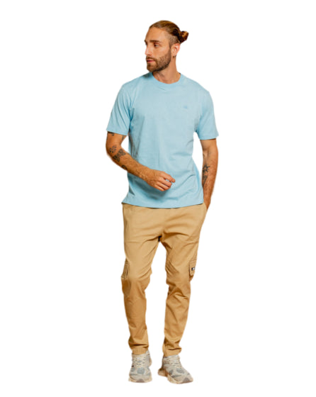 Camiseta Basic Regular Azul Claro